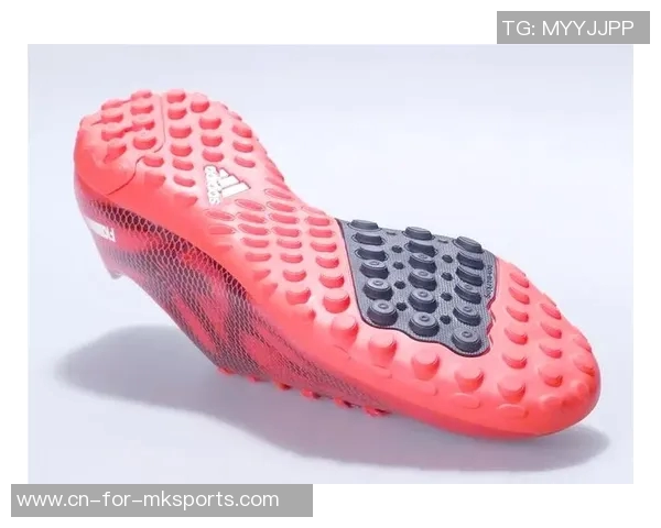 选择适合自己的足球球鞋技巧与注意事项全解析